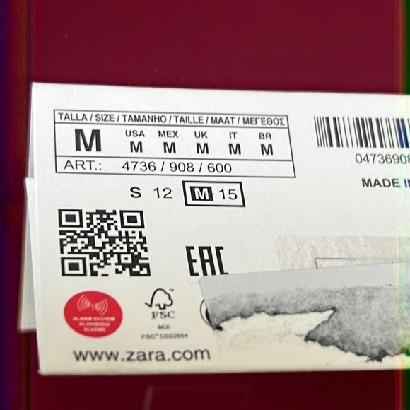 NWT Zara red and gold glass ring - Picture 3 of 3